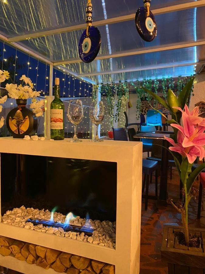 Club Aviva Guatavita - Hostel - Restaurante, Disco & Bar Екстер'єр фото