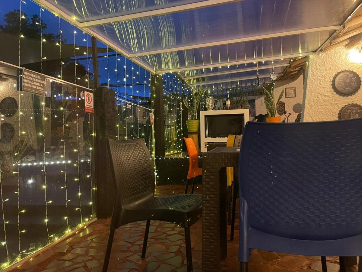 Club Aviva Guatavita - Hostel - Restaurante, Disco & Bar Екстер'єр фото