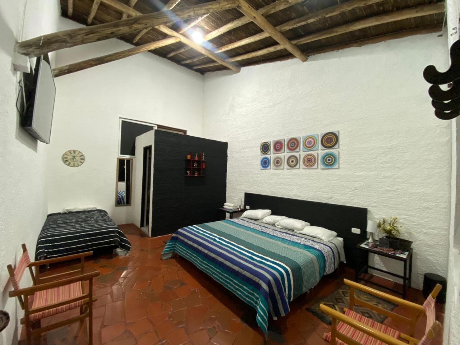Club Aviva Guatavita - Hostel - Restaurante, Disco & Bar Екстер'єр фото